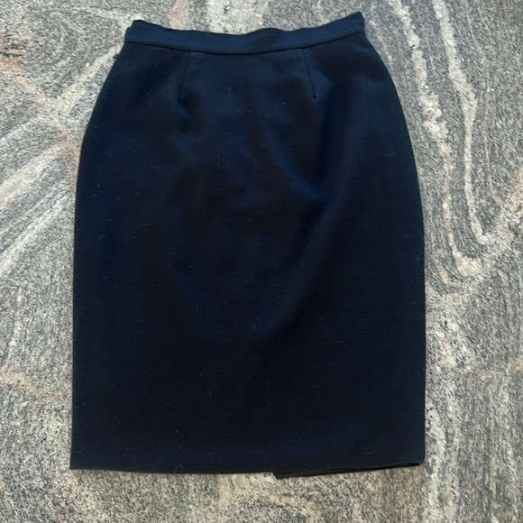 L'Agence pleated pencil skirt - Picture 5 of 8
